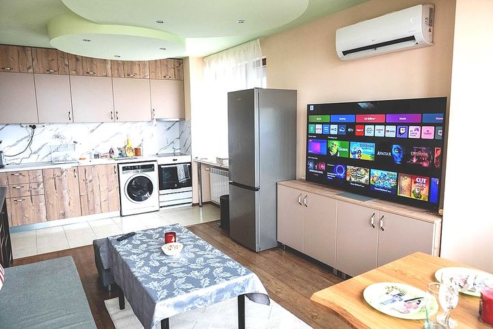 Fully furnished two-room apartment for sale next to Saint Sophia Park