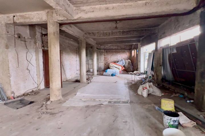 מתחם מסחרי למכירה במיקום מוביל