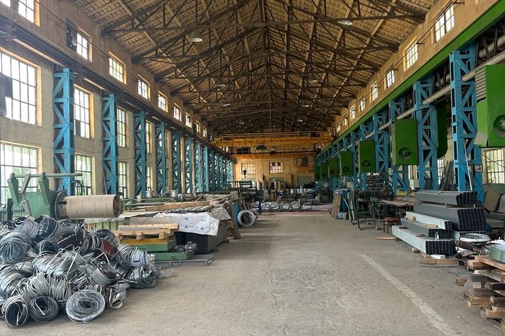 בסיס ייצור ומחסן להשכרה בשטח של 1050 מ"ר