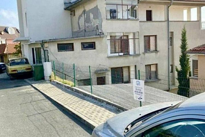 Просторный дом с видом на море в центральной части Святого Власа.