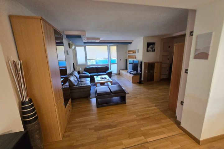 Spacious 4-room apartment with 3 terraces in Lozenets, next to Park Center