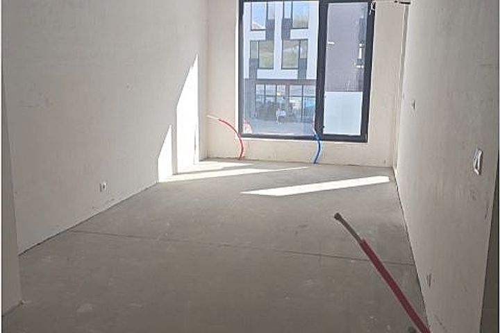 דירת 2 חדרים ליד תחנת המטרו דרוז'בה - מתחם חדש עם חוק 16