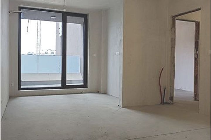 דירת 2 חדרים ליד תחנת המטרו דרוז'בה - מתחם חדש עם חוק 16