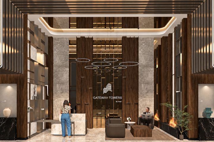 GATEWAY TOWERS Четиристаен апартамент с просторна тераса